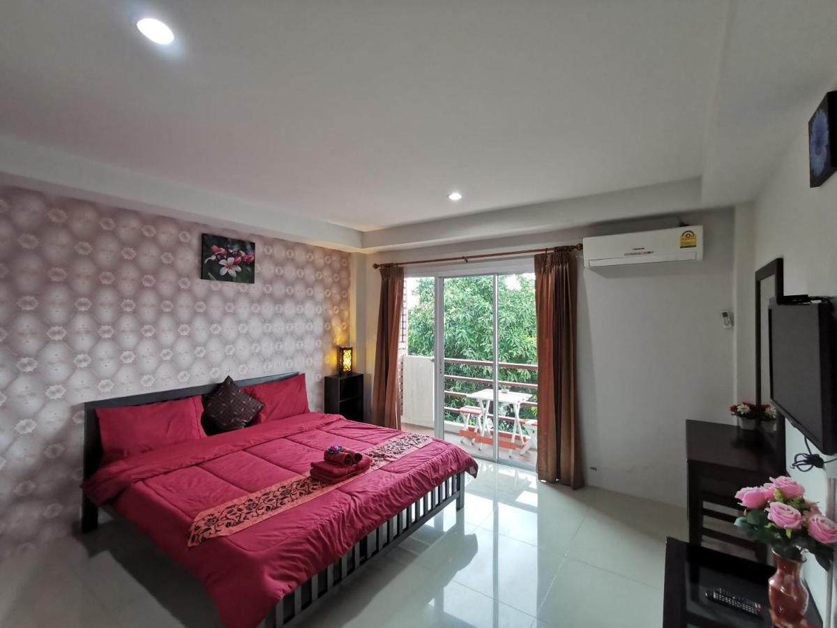 Tontalay Hotel Bangsaen Buitenkant foto