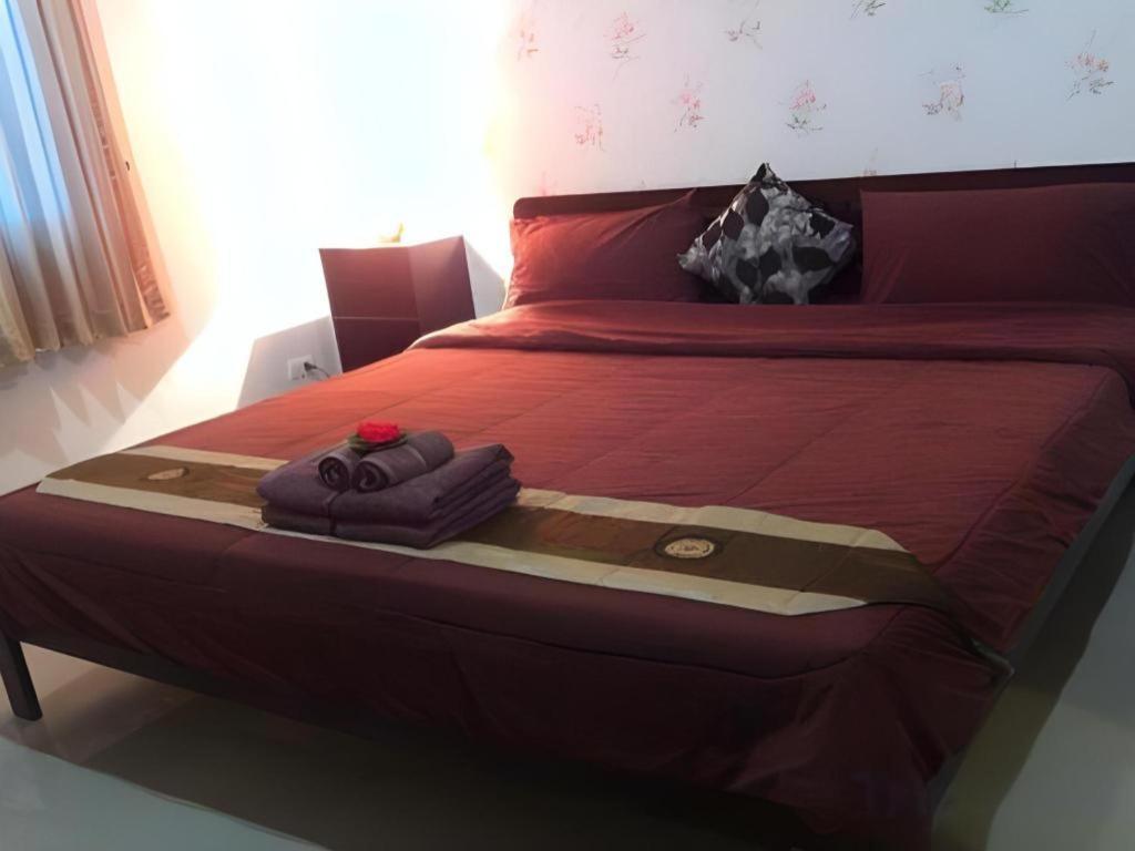 Tontalay Hotel Bangsaen Buitenkant foto