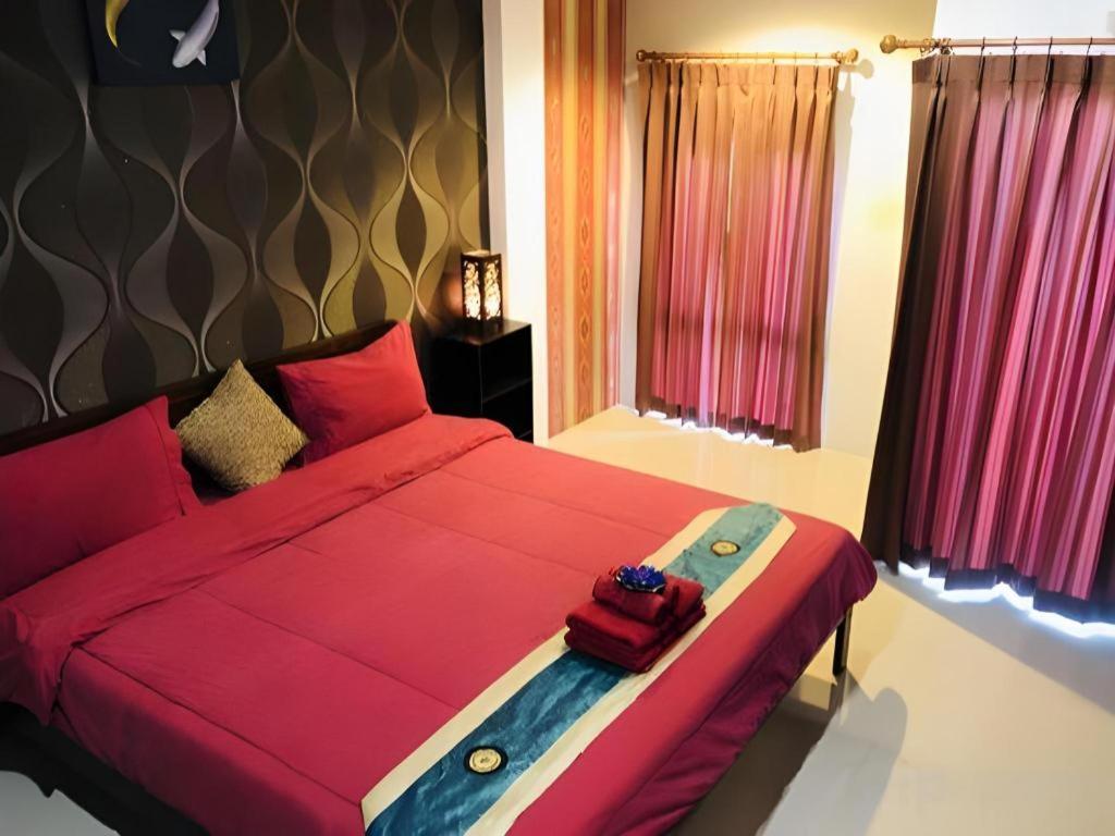 Tontalay Hotel Bangsaen Buitenkant foto
