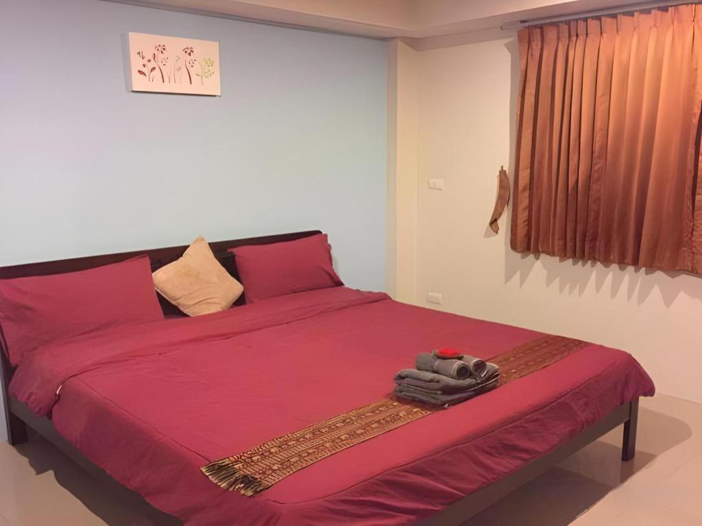 Tontalay Hotel Bangsaen Buitenkant foto