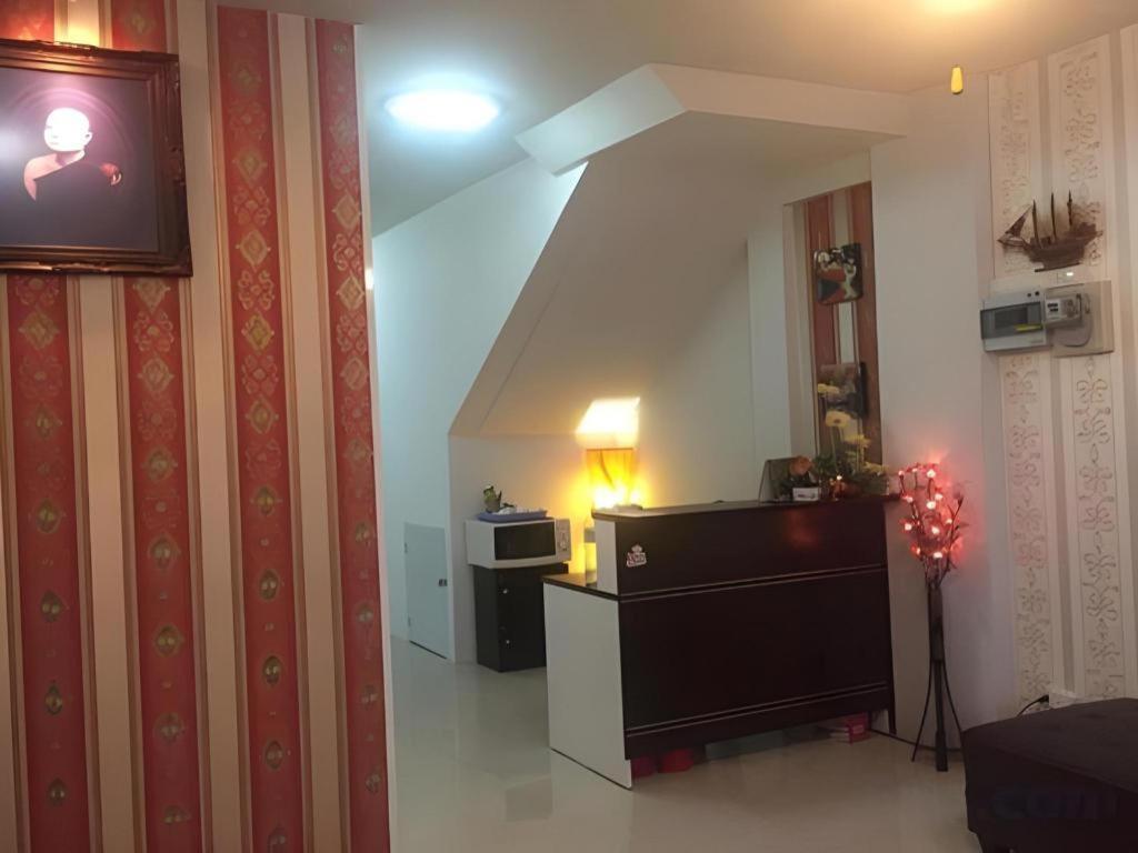 Tontalay Hotel Bangsaen Buitenkant foto