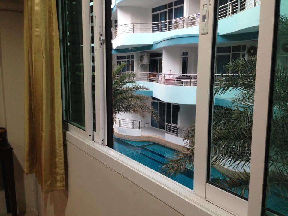 Tontalay Hotel Bangsaen Buitenkant foto